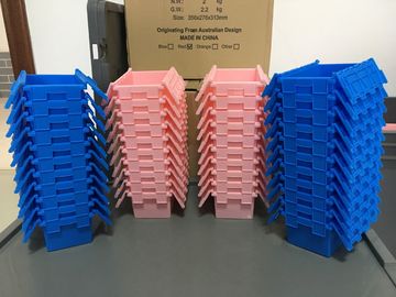 Nid en plastique de petite taille Tote Boxes Attached Lids de pile de 120*80*60 millimètre