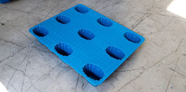 Palettes en plastique commodes durables d'allumeur des palettes 1000*800 millimètre de soufflage de corps creux de GV