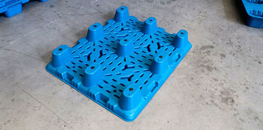 Palettes en plastique commodes durables d'allumeur des palettes 1000*800 millimètre de soufflage de corps creux de GV