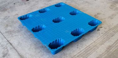 Les palettes en plastique de soufflage de corps creux de LDPE de la personnalisation 1100*1100 millimètre choisissent fait face